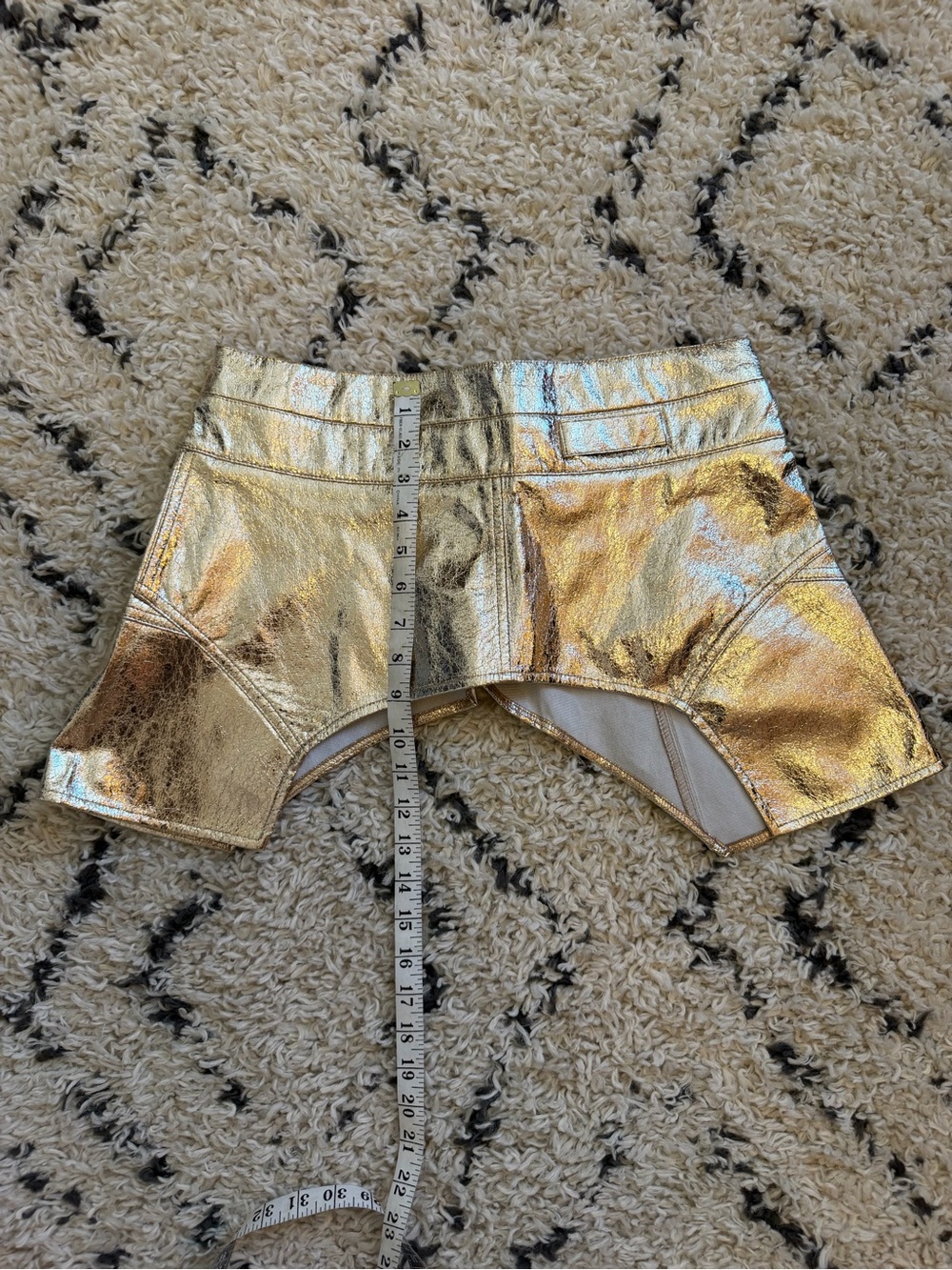 AKIRA Gold Metallic Belt Wrap fits like a M or S - Picture 2 of 5